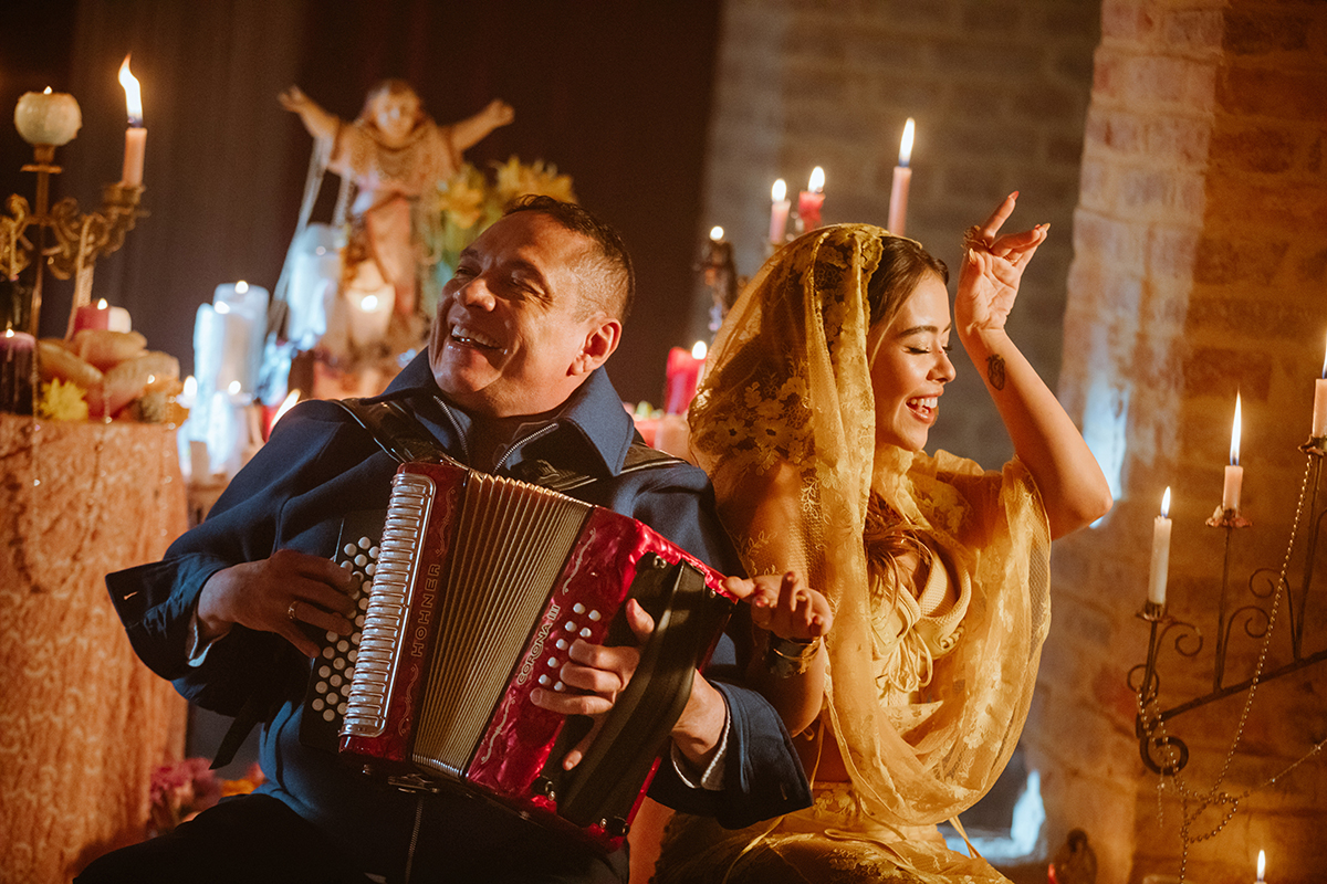 Un hito para Bogotá: “Sin Medir Distancias” renace en el Bronx Distrito Creativo