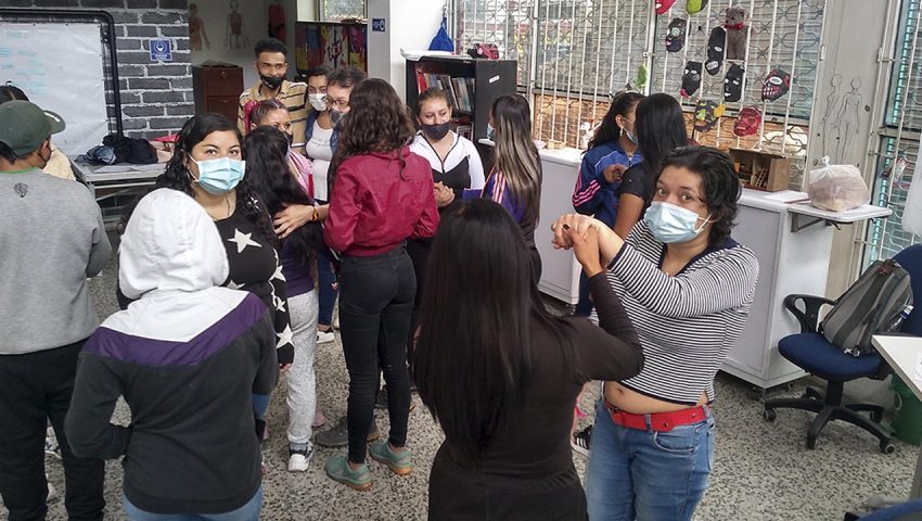 Fotografía de Co-laboratorio de Creación y Memoria